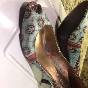 Vintage shoes that are eye catching-NINE WEST